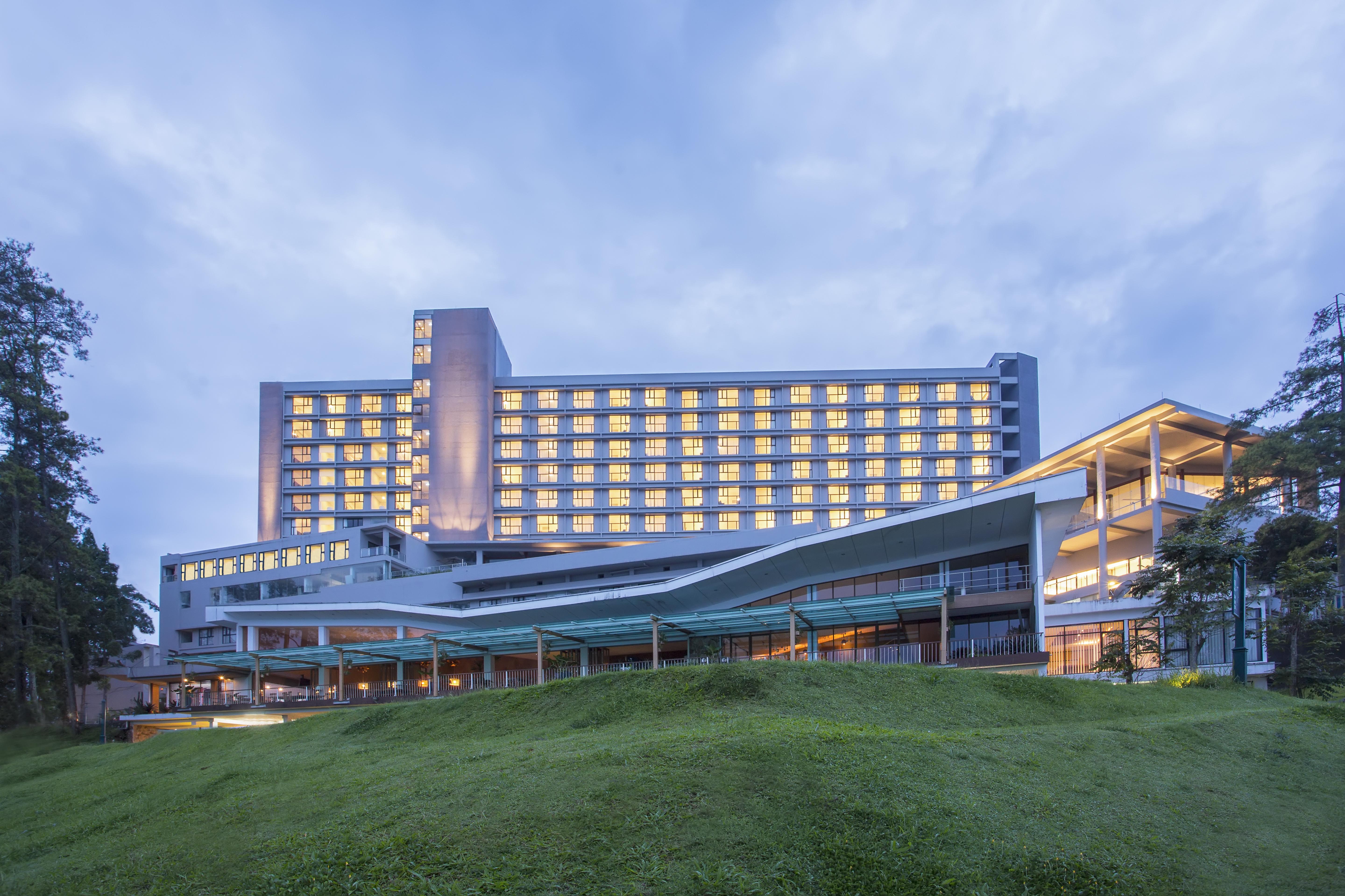Swiss-Belresort Dago Heritage Бандунг Екстериор снимка